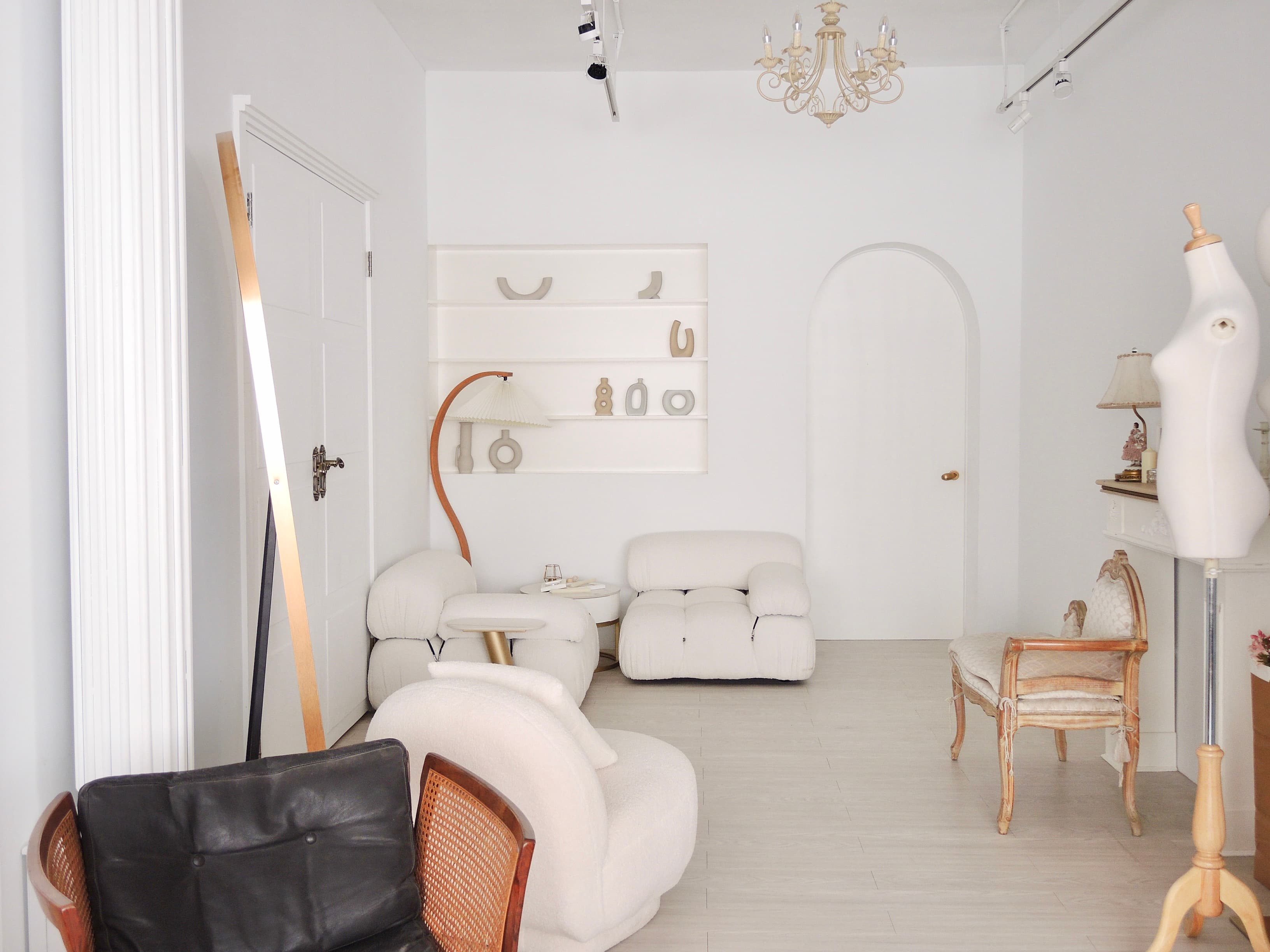 楊家攝影棚 YANG FAMILY STUDIO cover