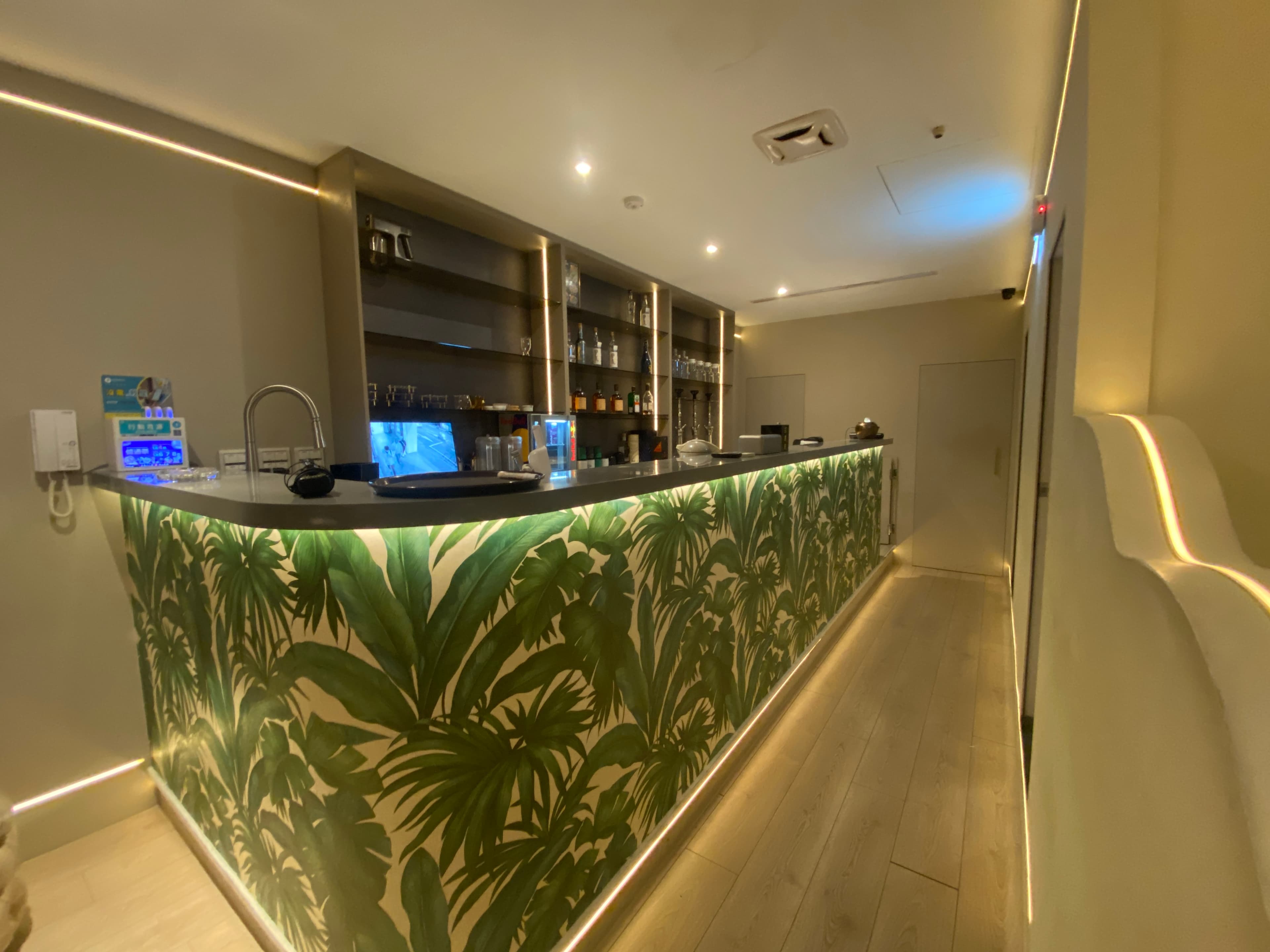 『OUTSPACE』智能獨享空間｜中山區招待所｜廣告戲劇拍攝可唱歌 cover