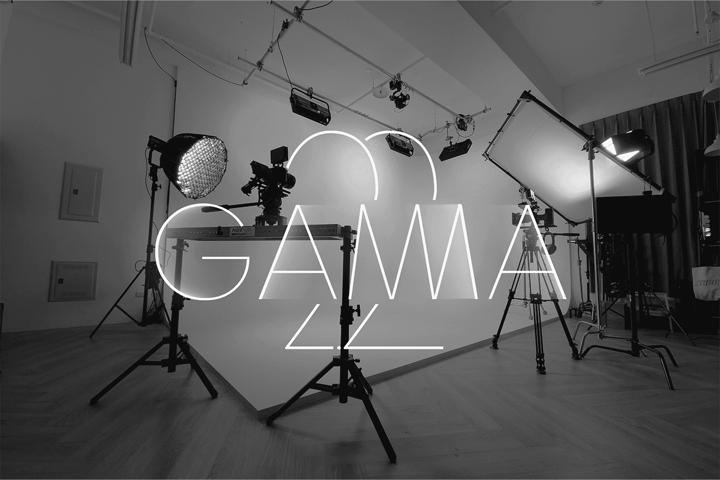 Gamma 2.2 無縫白牆攝影棚 cover