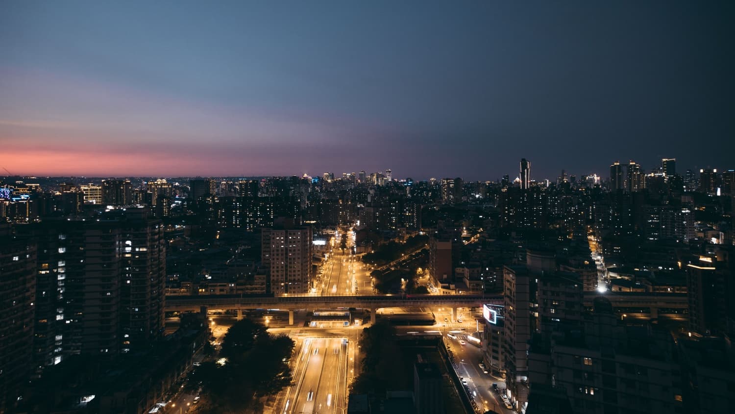 光嶼之間 spacexbay | 台中自然光高空美景攝影棚 ｜體驗空間 cover