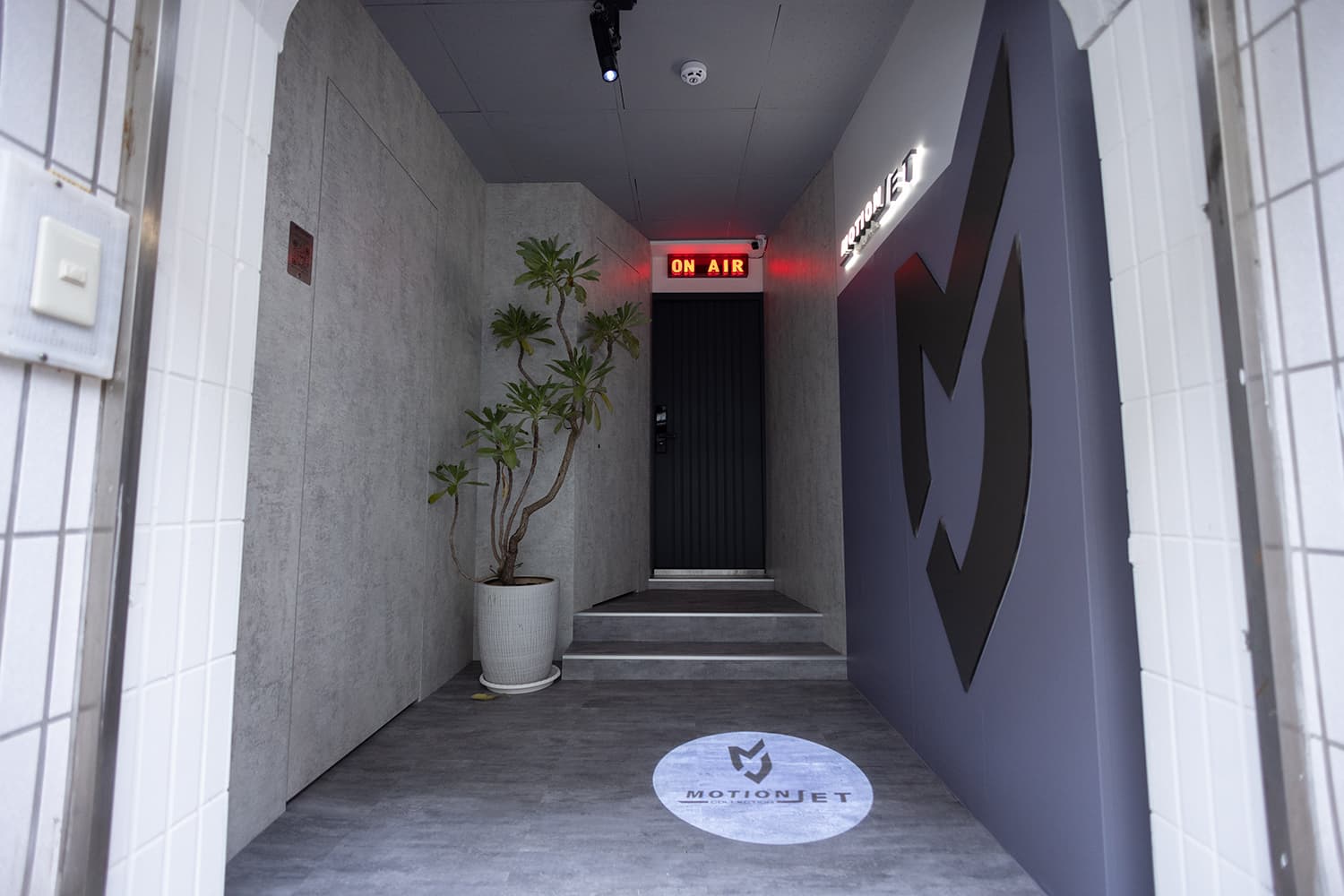 MotionJet Collection Artspace 1