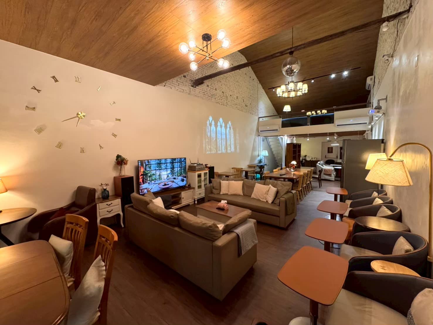 歐式挑高閣樓｜台北車站｜歐式居家風實景棚 1