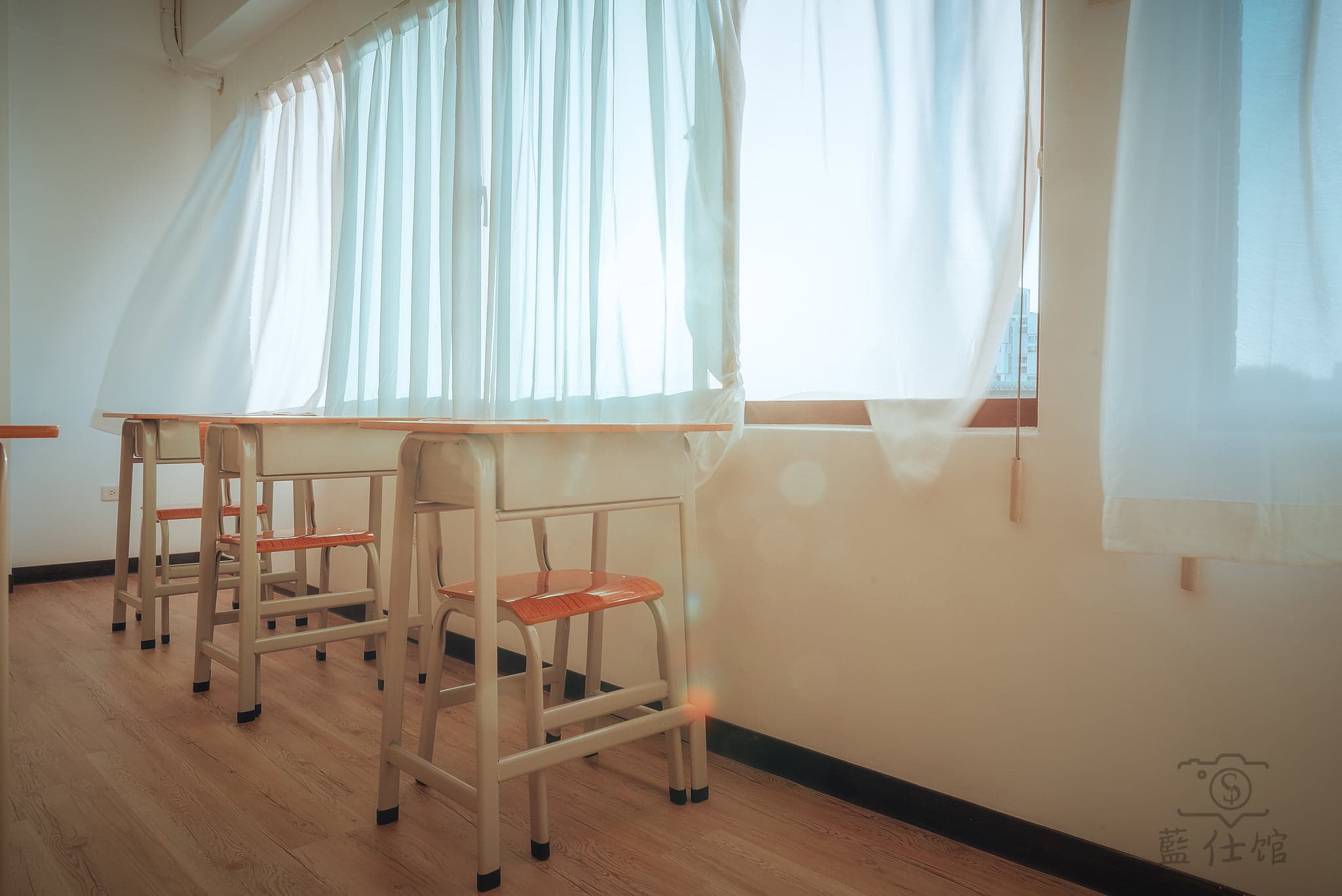 藍仕館 自然光攝影棚/影像空間租借 1