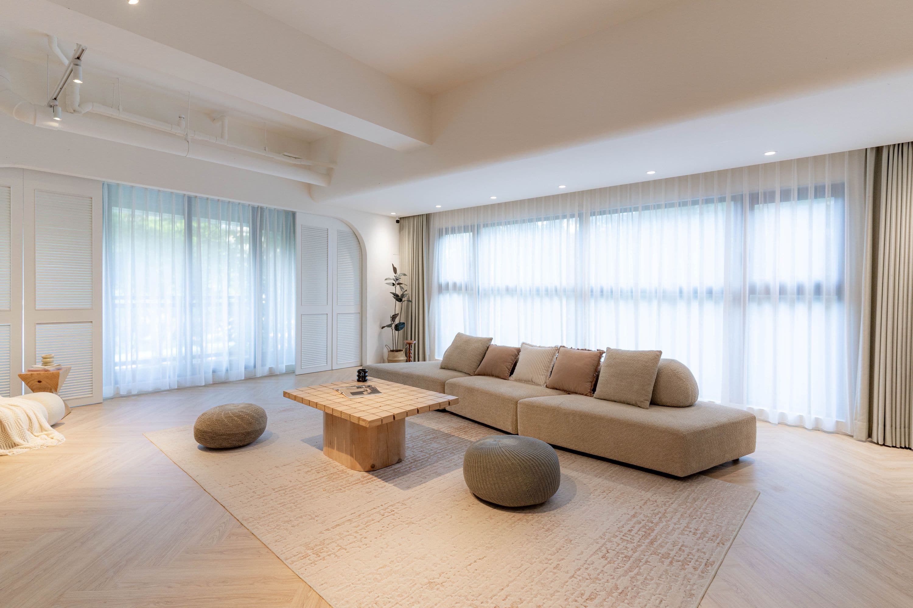 Lilau.photo studio自然光攝影棚 cover