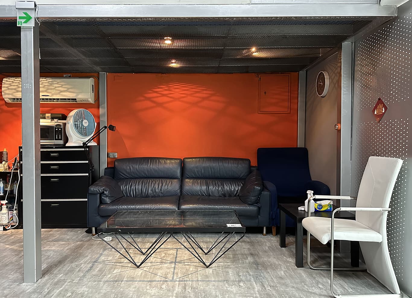 隆納攝影棚 cover