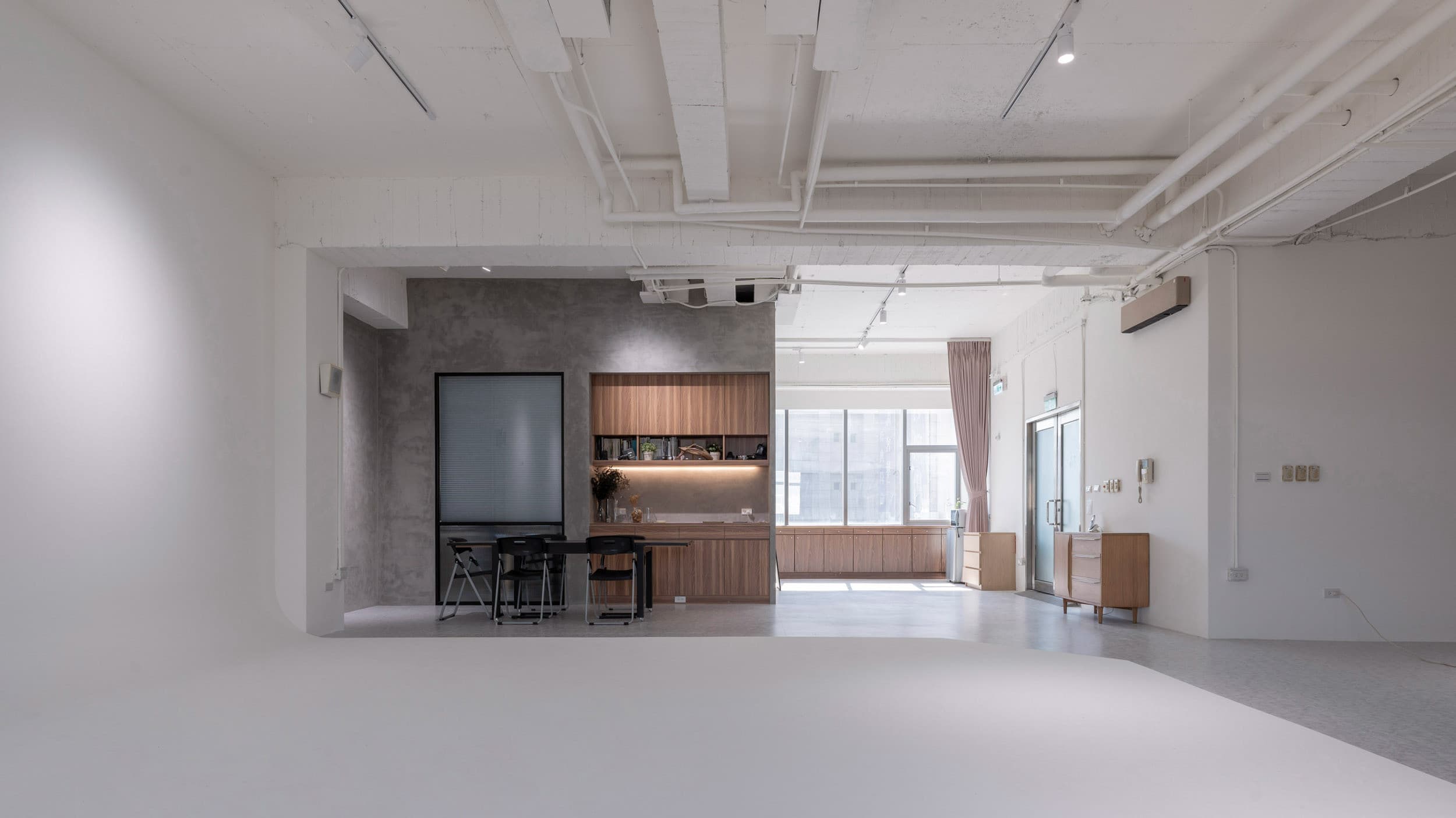 微光視覺-內湖區大型白棚，Broncolor器材出租、Phase One 機背 4