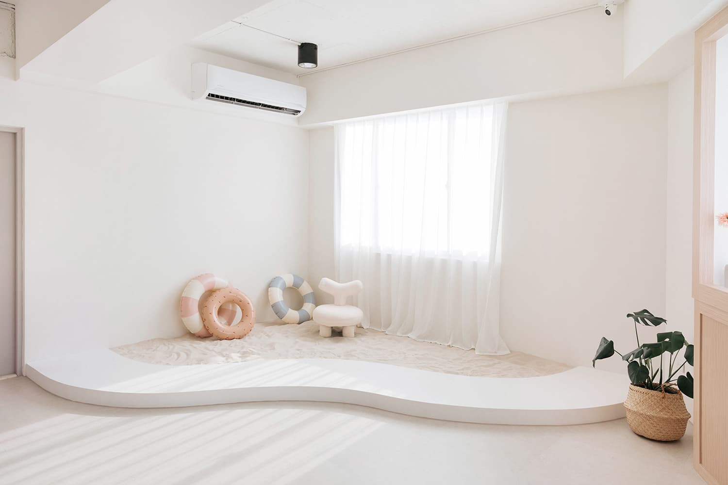 Handsup舉手影像空間 3