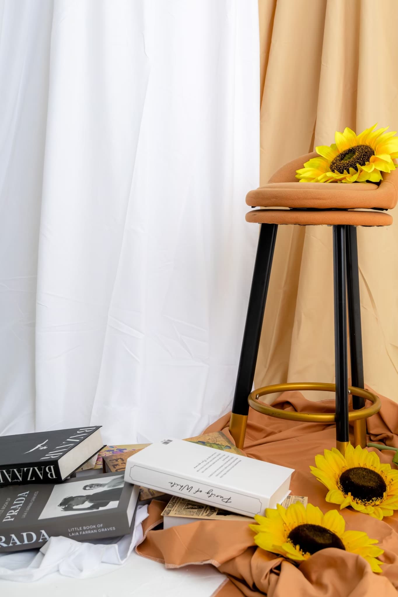 迷幻葉子桃園攝影棚｜近桃園市政府｜所有擺設皆可移動 1