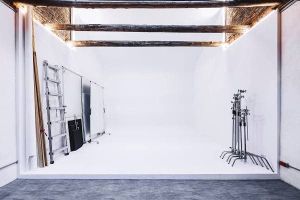 The badroom Dance 白棚 實景 雙樓層