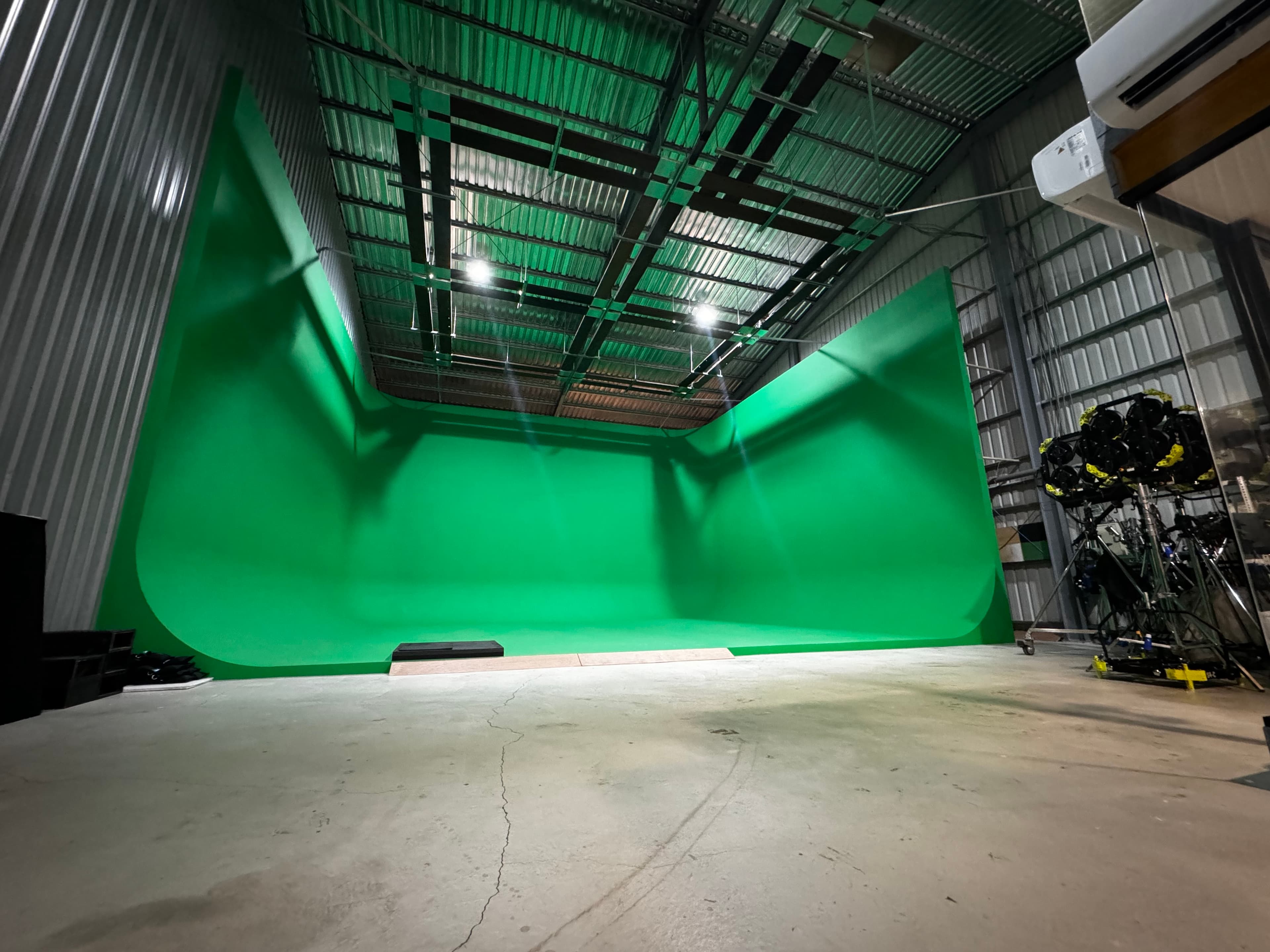 AA studio 攝影棚 cover