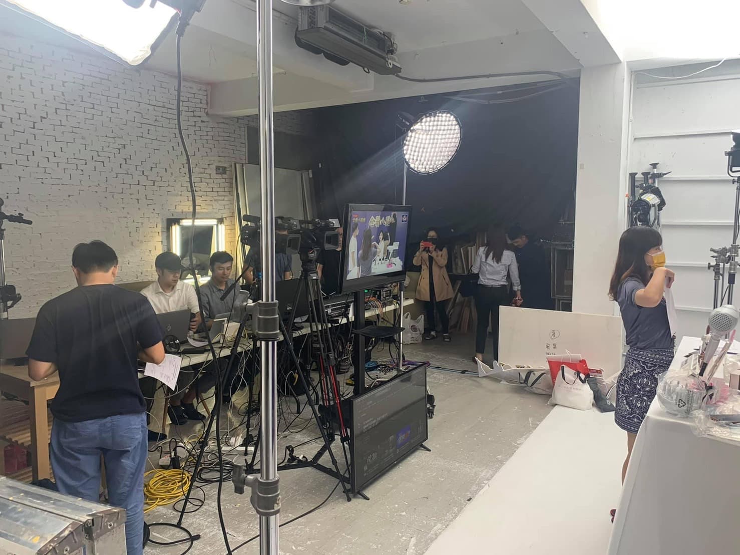 5pmStudio全包式無縫白棚 空間照片 3